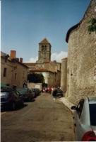 Chauvigny, Eglise Saint-Pierre et Mur du chateau d'Harcourt